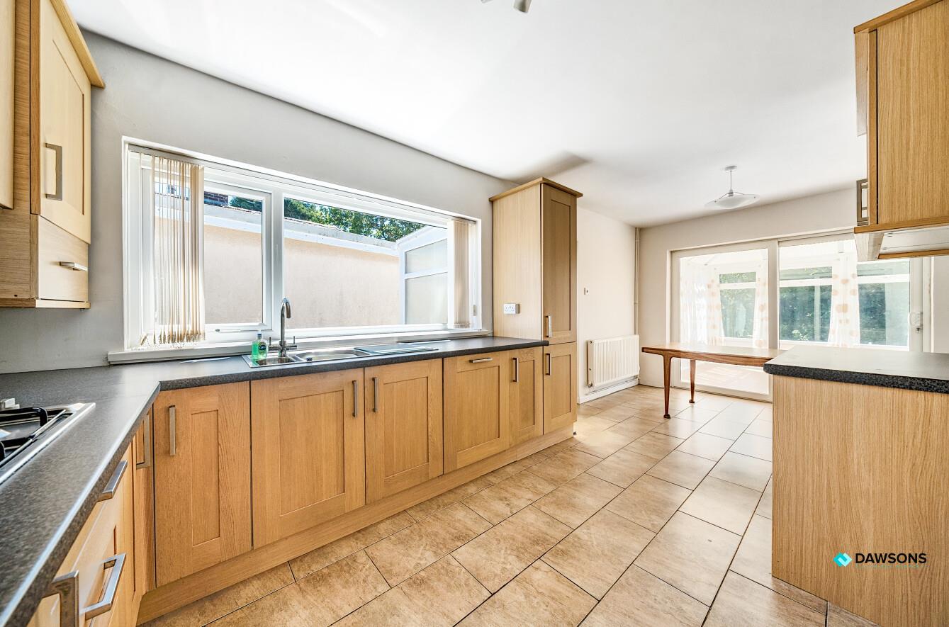 Westland Avenue, West Cross, Swansea, SA3 5NP